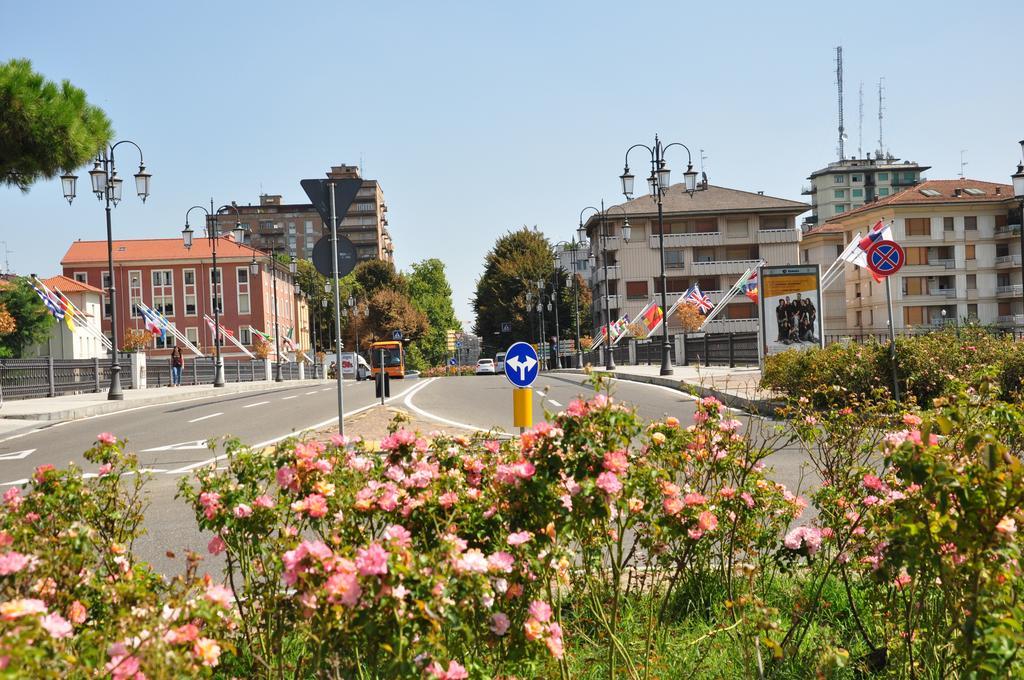 Apartment Ponte Delle Nazioni Parma Rum bild